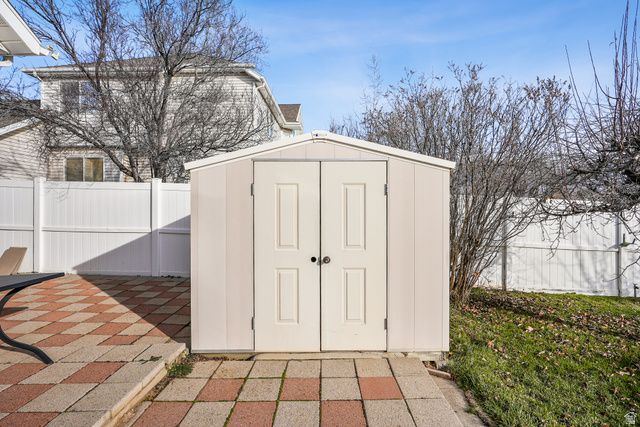 1292 E 2675 N, Layton, UT 84040