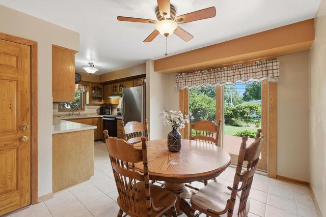 7003 Park Circle, Middleton, WI 53562