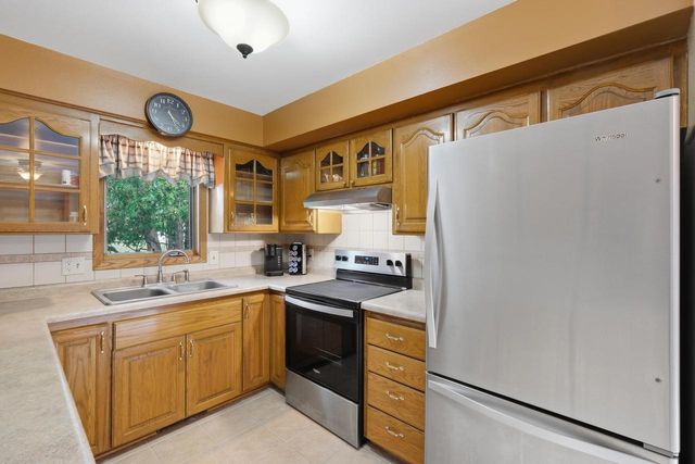 7003 Park Circle, Middleton, WI 53562