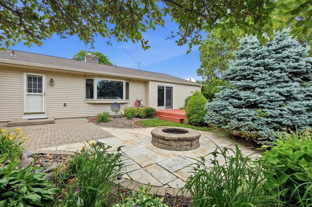 7003 Park Circle, Middleton, WI 53562