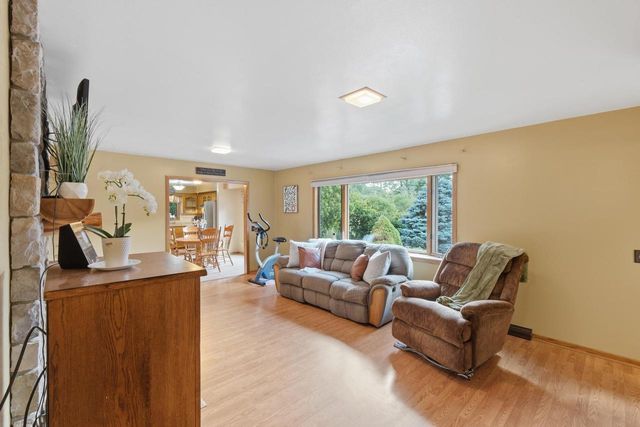 7003 Park Circle, Middleton, WI 53562