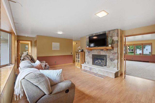 7003 Park Circle, Middleton, WI 53562