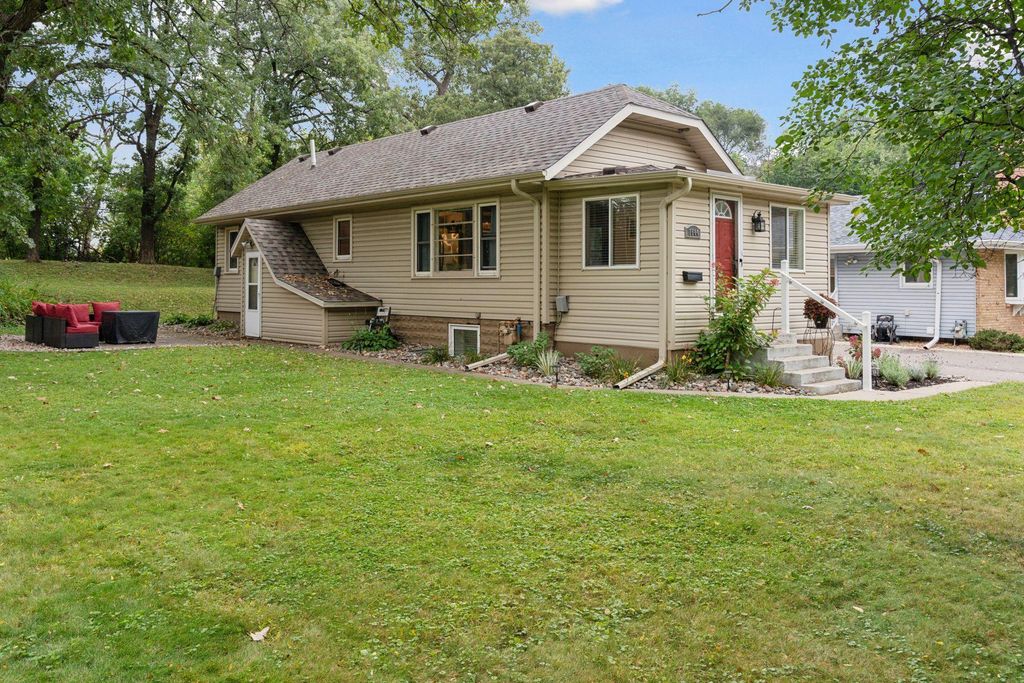 1644 Princeton Avenue, Saint Louis Park, MN 55416