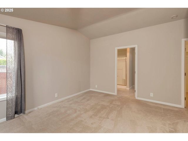 20248 HIGHWAY 213 2, Oregon City, OR 97045