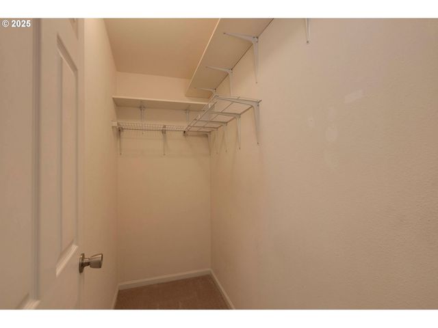 20248 HIGHWAY 213 2, Oregon City, OR 97045