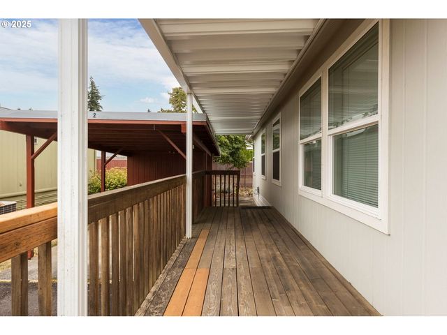 20248 HIGHWAY 213 2, Oregon City, OR 97045