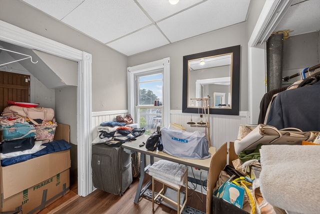 8 Gilman Street, Worcester, MA 01605