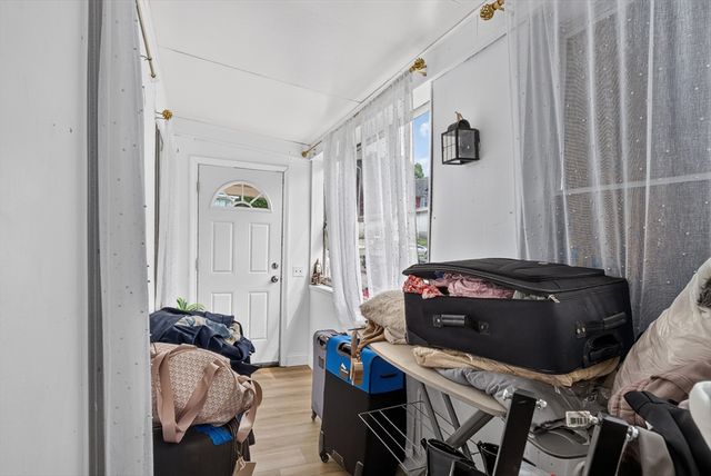 8 Gilman Street, Worcester, MA 01605