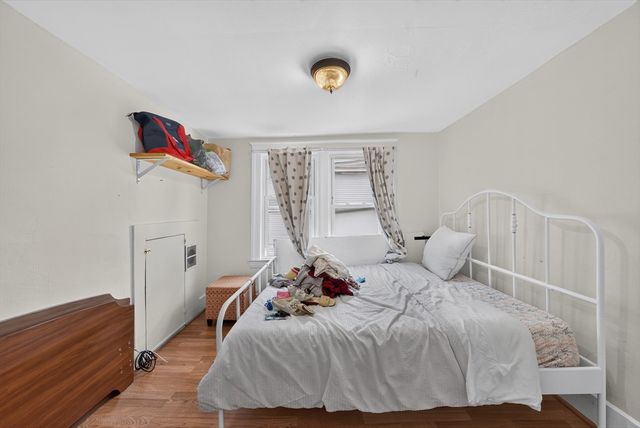 8 Gilman Street, Worcester, MA 01605