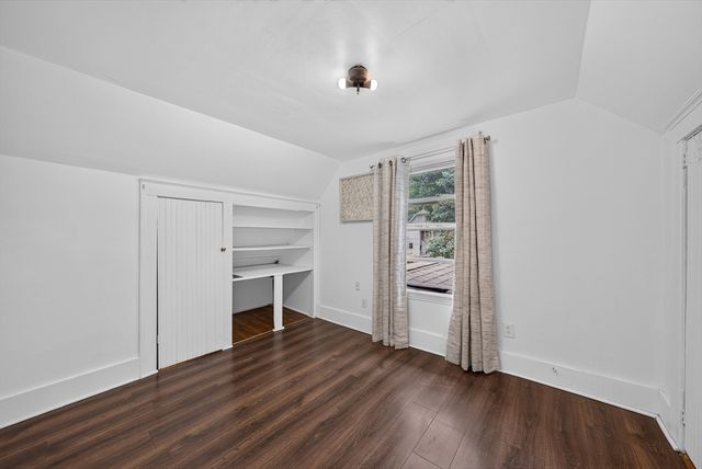 8 Gilman Street, Worcester, MA 01605