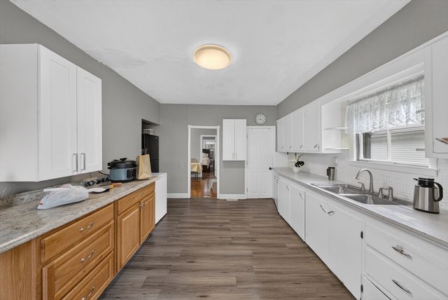 8 Gilman Street, Worcester, MA 01605