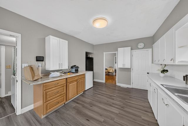 8 Gilman Street, Worcester, MA 01605