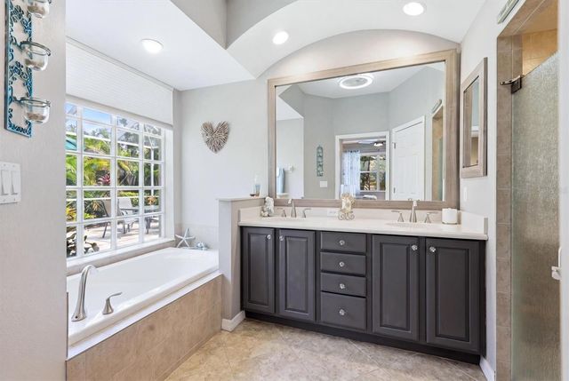 7627 BIRDS EYE TERRACE, Bradenton, FL 34203