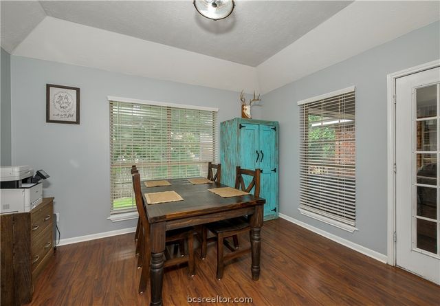 2009 Cobblestone Lane, Bryan, TX 77807