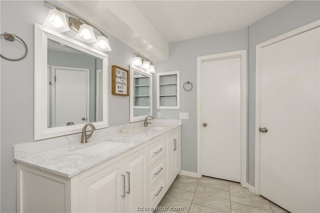 2009 Cobblestone Lane, Bryan, TX 77807