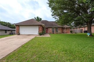 2009 Cobblestone Lane, Bryan, TX 77807