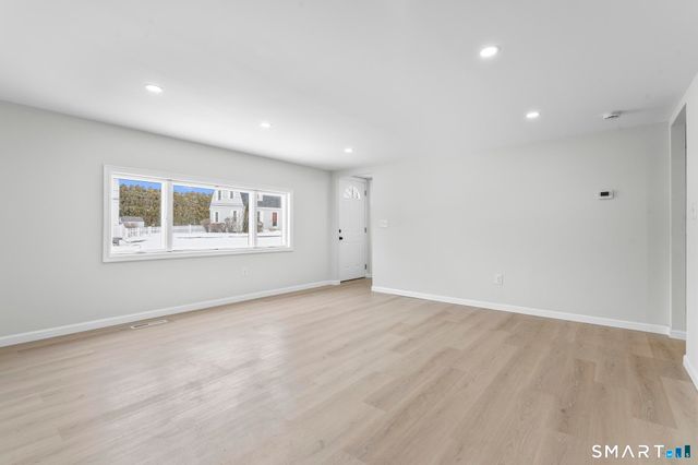 40 Sorensen Road, West Haven, CT 06516