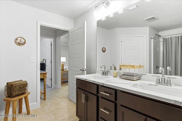 1198 Soleway Avenue NW, Palm Bay, FL 32907