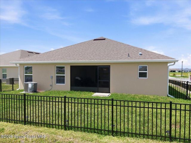 1198 Soleway Avenue NW, Palm Bay, FL 32907