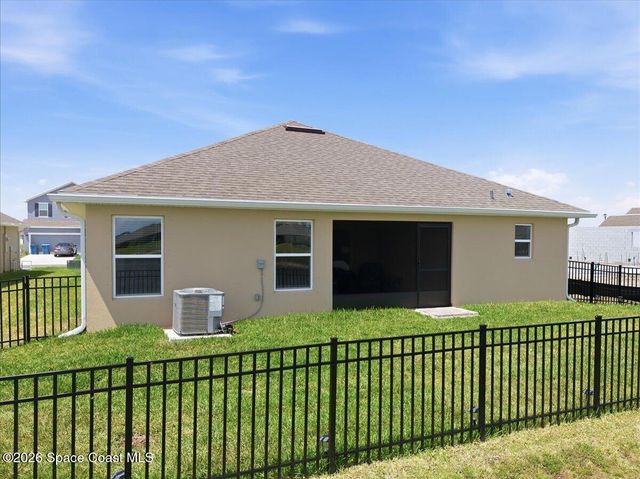 1198 Soleway Avenue NW, Palm Bay, FL 32907