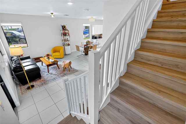 4426 NW 83rd Pkwy, Doral, FL 33166