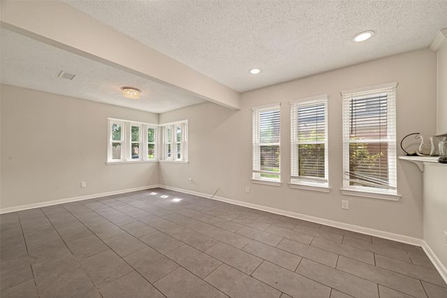 14507 Ravenhurst Lane, Houston, TX 77070