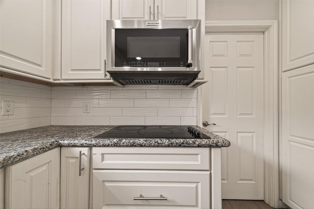 14507 Ravenhurst Lane, Houston, TX 77070