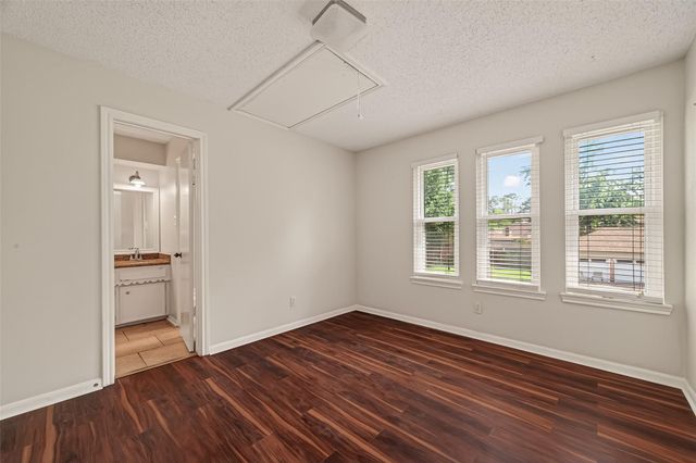 14507 Ravenhurst Lane, Houston, TX 77070