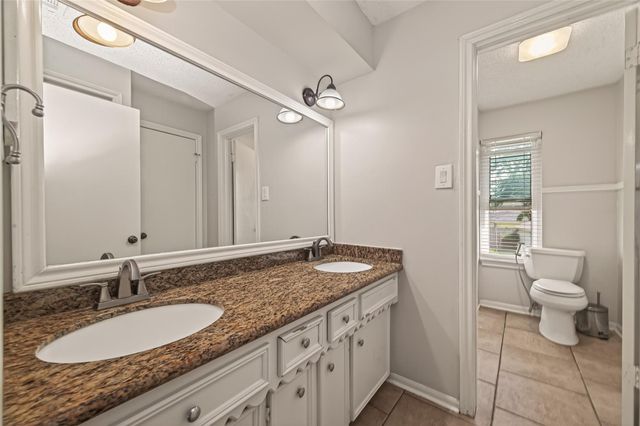 14507 Ravenhurst Lane, Houston, TX 77070