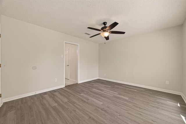 14507 Ravenhurst Lane, Houston, TX 77070