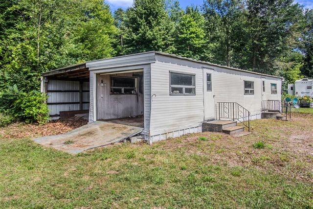 6662 Lorne Drive, Pentwater, MI 49449