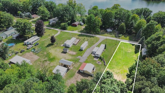 6662 Lorne Drive, Pentwater, MI 49449