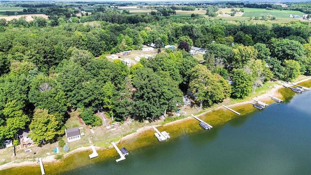 6662 Lorne Drive, Pentwater, MI 49449