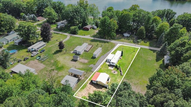 6662 Lorne Drive, Pentwater, MI 49449