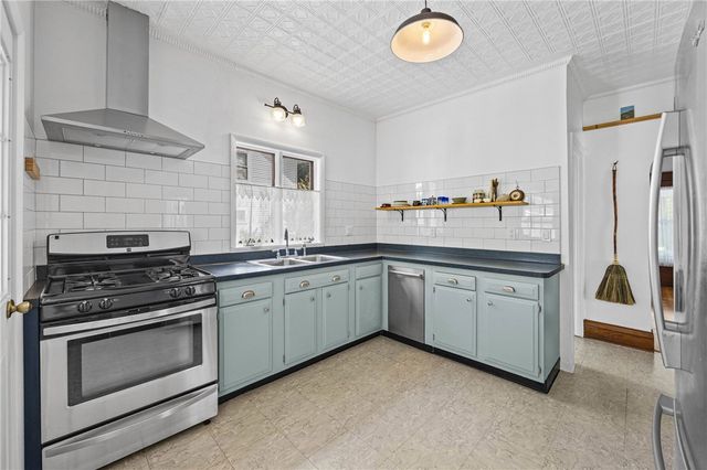 104 Tryon Park, Rochester, NY 14609