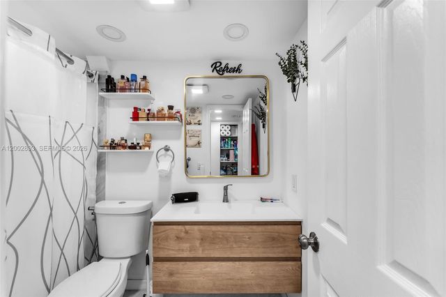 13700 SW 62nd St 244, Miami, FL 33183