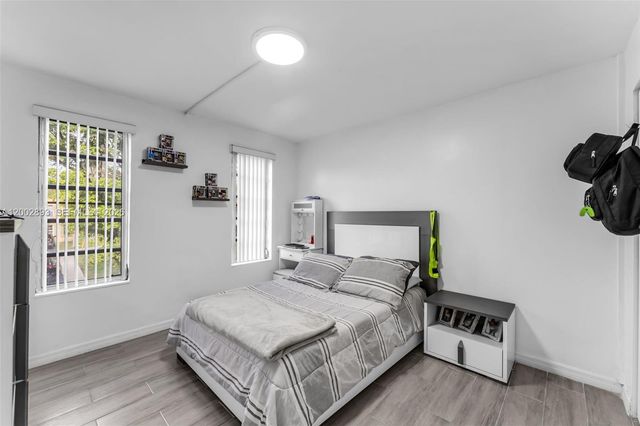 13700 SW 62nd St 244, Miami, FL 33183