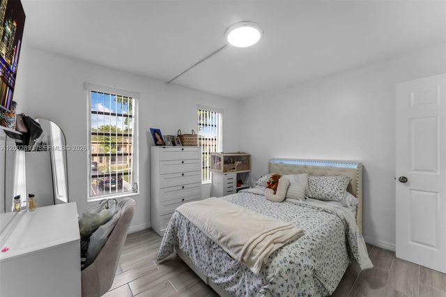 13700 SW 62nd St 244, Miami, FL 33183