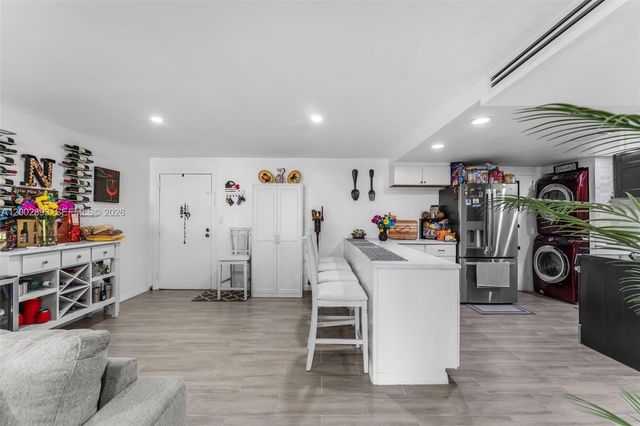 13700 SW 62nd St 244, Miami, FL 33183