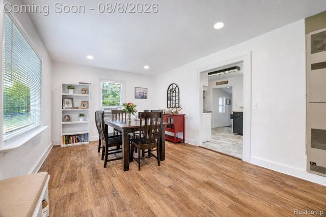 1412 Morningdove Road, Wixom, MI 48393
