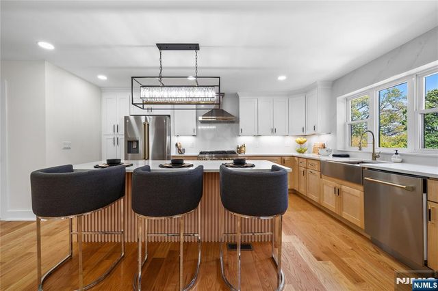 415 Mount Prospect Avenue, Clifton, NJ 07012