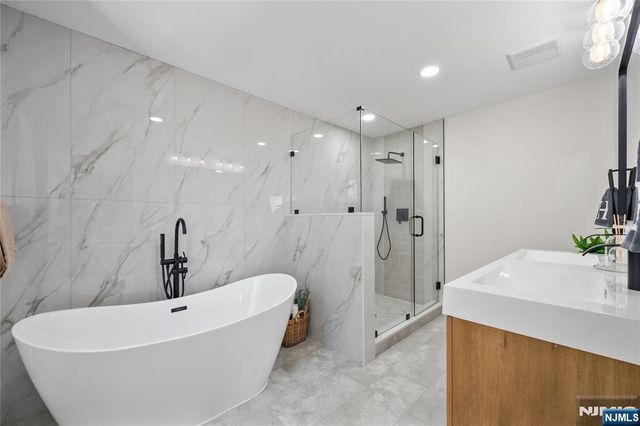415 Mount Prospect Avenue, Clifton, NJ 07012