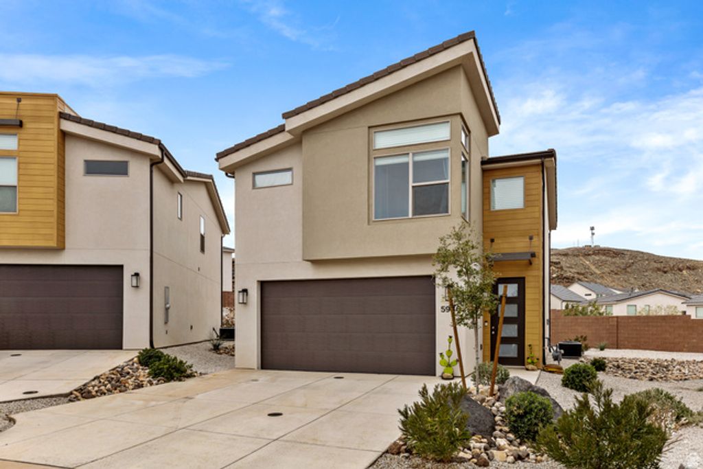 5946 S ARAGORN LN, St. George, UT 84790