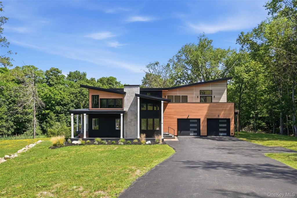 30 Coleman Drive, Campbell Hall, NY 10916