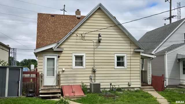 1606 SANGAMON Avenue, Springfield, IL 62702
