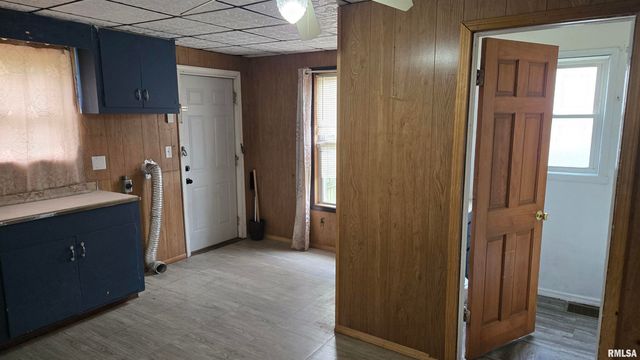 1606 SANGAMON Avenue, Springfield, IL 62702