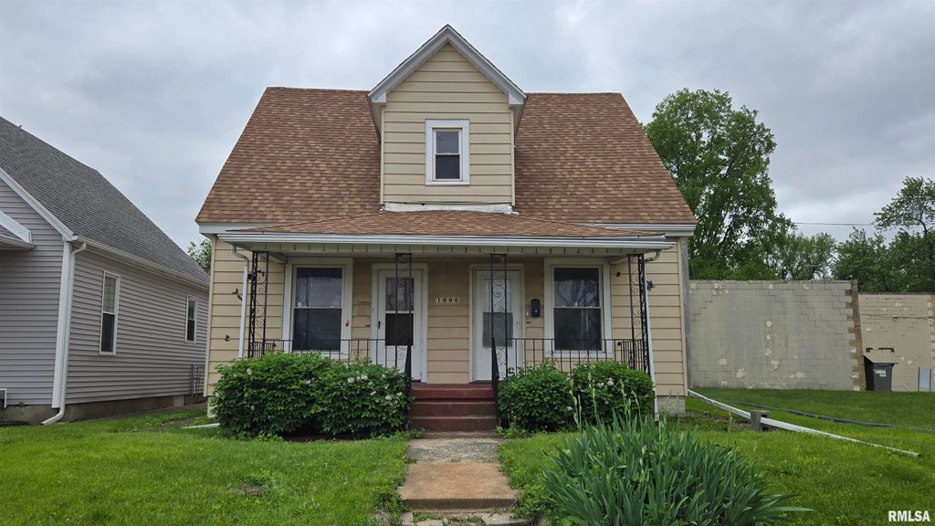 1606 SANGAMON Avenue, Springfield, IL 62702