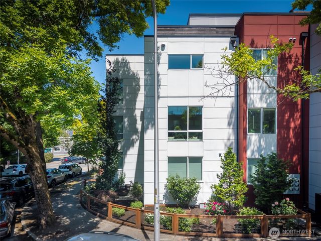 110 22nd Avenue S, Seattle, WA 98144