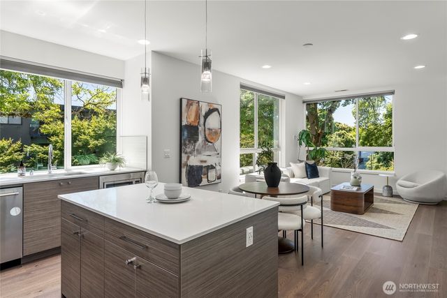 110 22nd Avenue S, Seattle, WA 98144