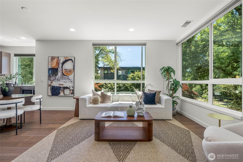 110 22nd Avenue S, Seattle, WA 98144